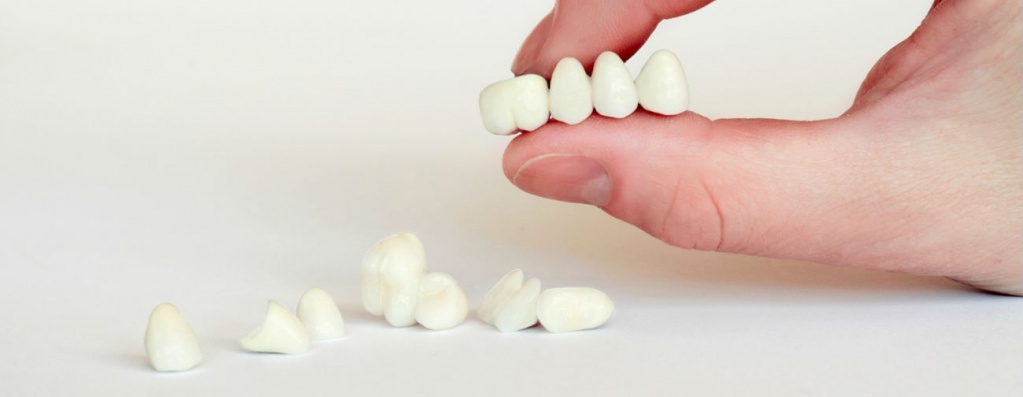 Переломы зубных протезов
